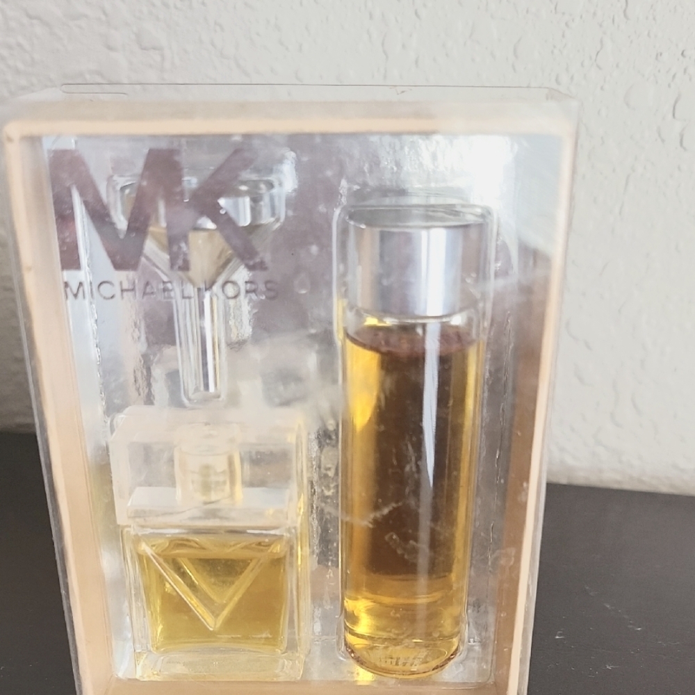 Michael Kors Signature Parfum Travel/Refill Set